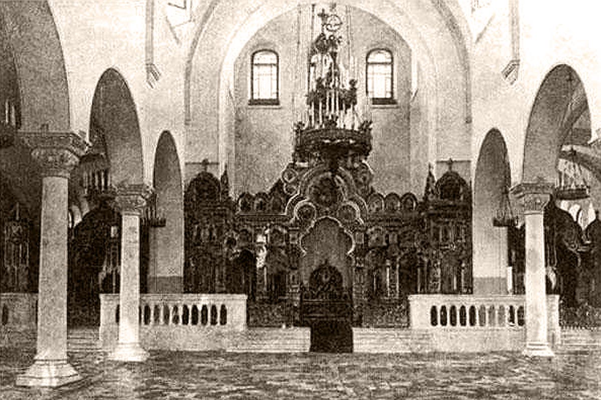 Центральный неф Путиловской церкви. Фотография 1920-х годов